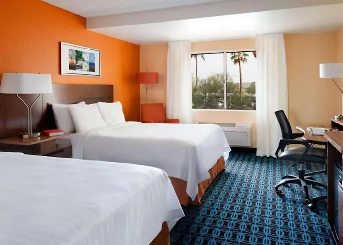 Country & By Radisson, Airport, Az 4*