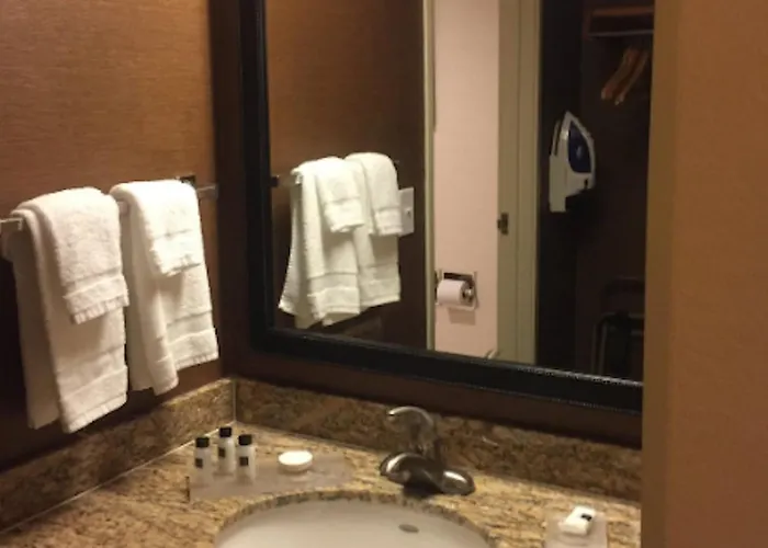 Hotel Country & By Radisson, Airport, Az