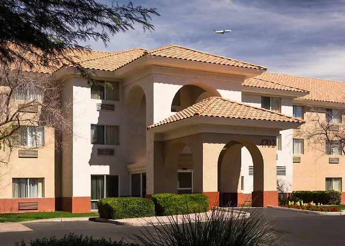Country & By Radisson, Airport, Az 4* Phoenix