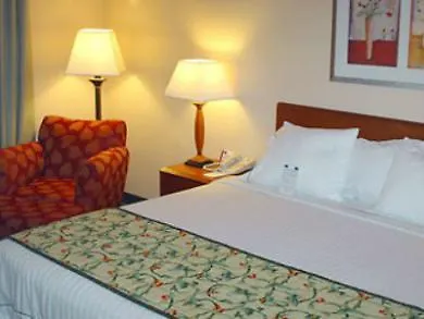 Country & By Radisson, Airport, Az Hotel